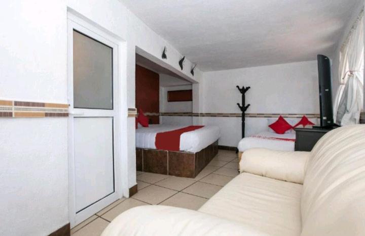 Hotel Real Cortes Mineral del Monte Exterior photo
